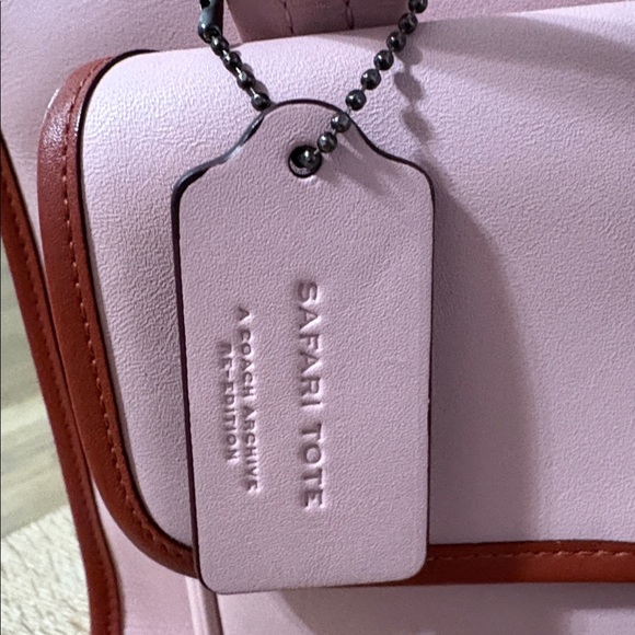 Coach Safari Tote in Blush/Terracota - Picture 4 of 16